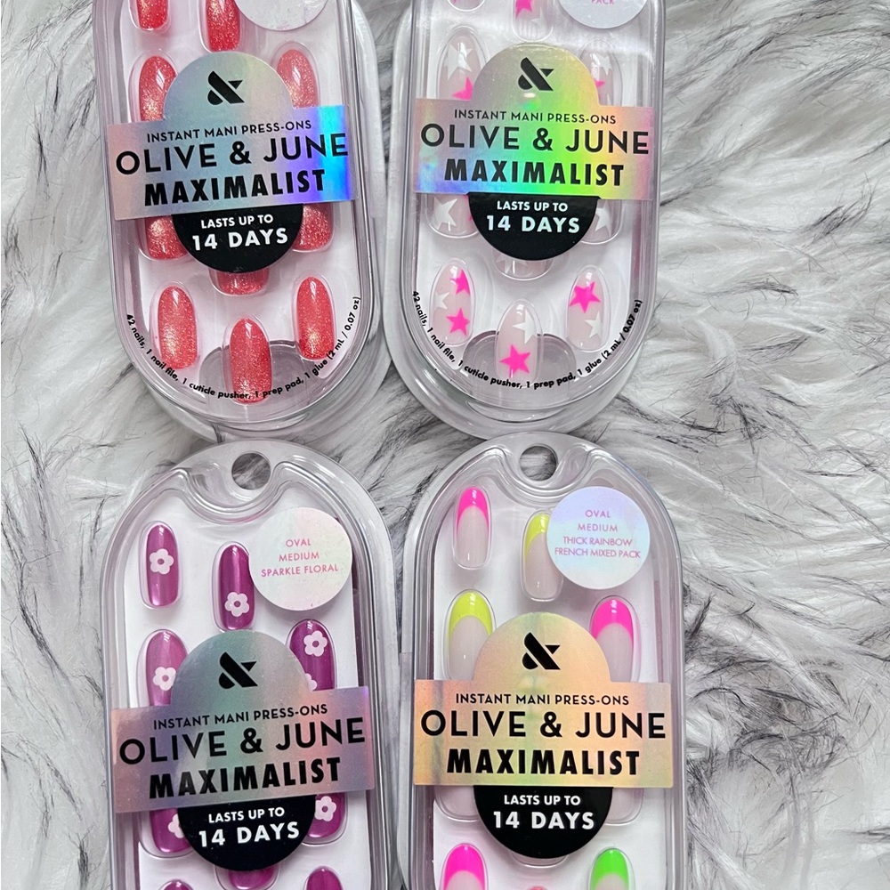 Olive & June Maximalist Press-On Nails Set